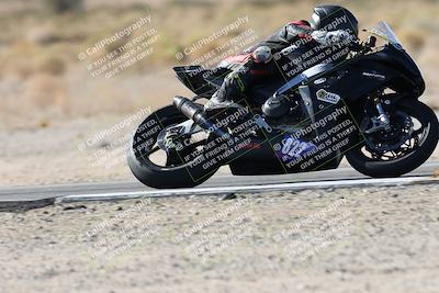 media/Nov-16-2025-Race Pace (Sun) [[8c5fa54630]]/Verified Riders/3-Turn 14 (1045am)/